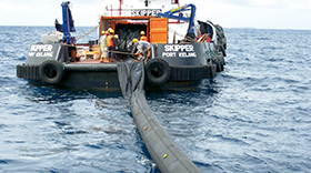 eq-offshore - inflatable-offshore-oil-boom-with-single-point-inflation-system.jpg